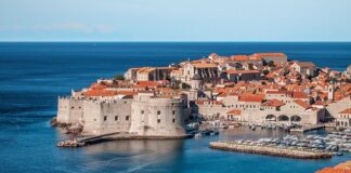 Co gryzie w morzu w Chorwacji?